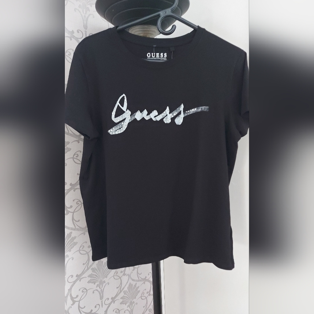 Y2K Streetwear Guess Logo T-Shirt Black  Logo Tee Sz Large  Casual Chic